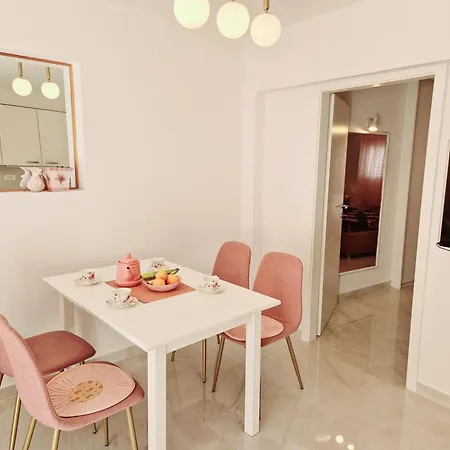 Marina Aparthotel