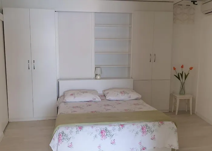 Aparthotel Marina 3*